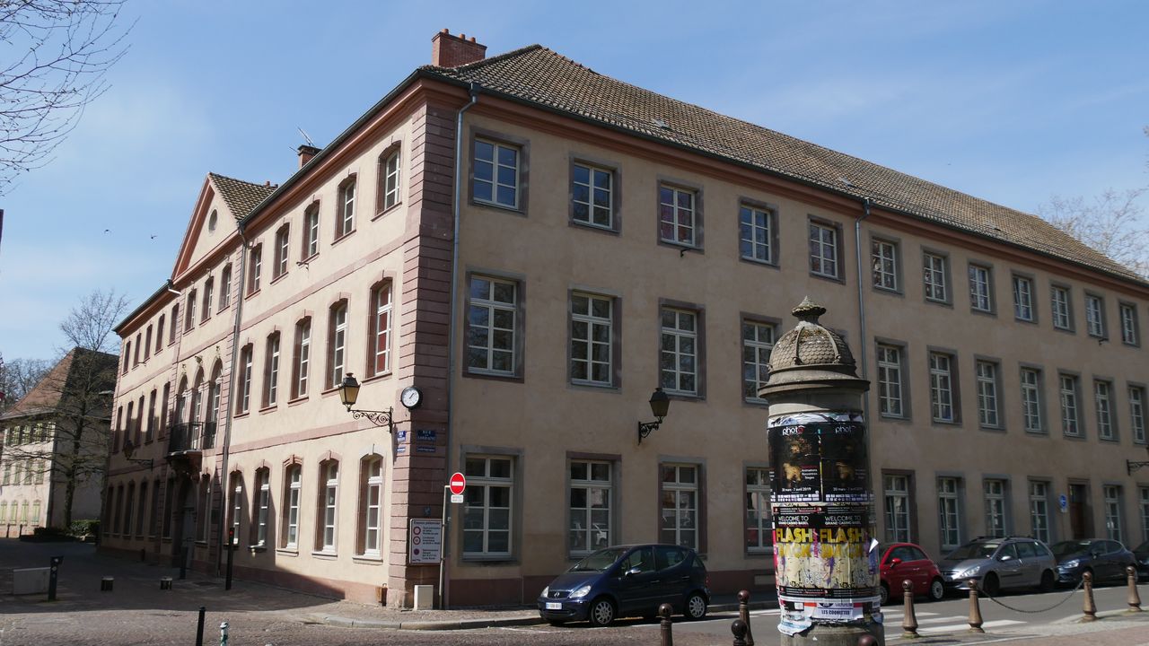 Cour de Lorraine, vue extérieure de la façade - 2019