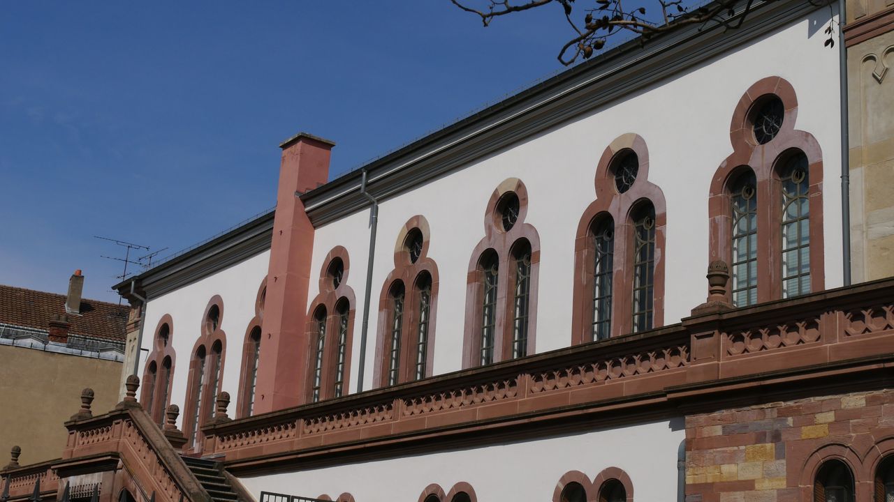 Synagogue, façade latérale - 2019